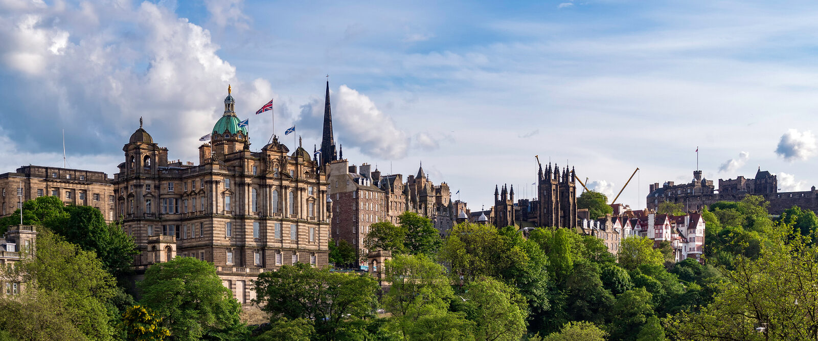 Coach hire in Edinburgh, UK